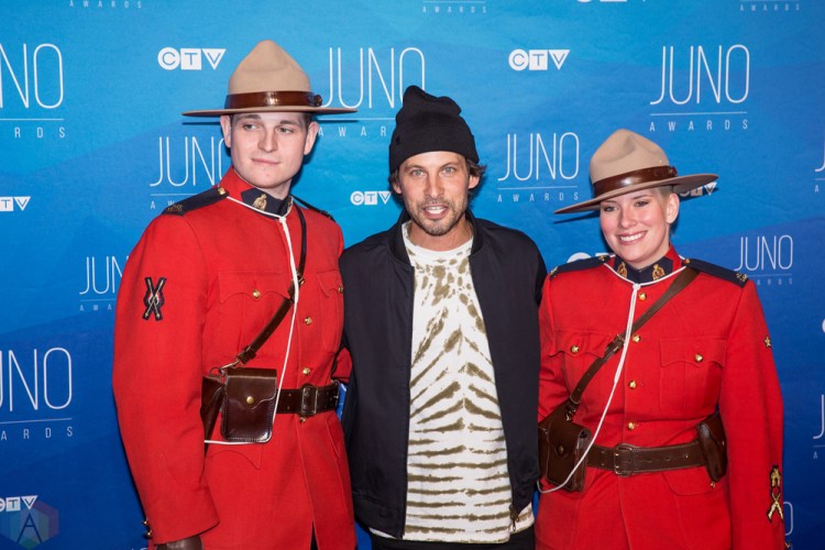 Sam Roberts attends the 2017 JUNO Awards at the Canadian Tire Centre in Ottawa on April 2, 2017. (Photo: Brendan Albert/Aesthetic Magazine)