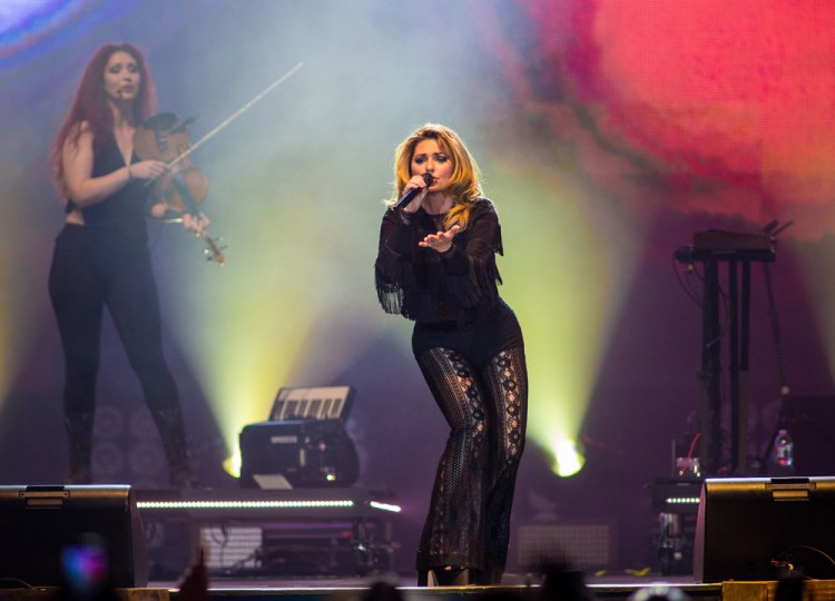 Shania Twain performs at Stagecoach Festival at the Empire Polo Club in Indio, California on April 29, 2017. (Photo: Erik Voake)