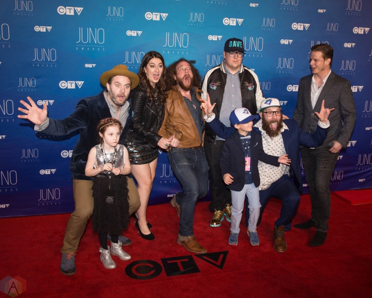 The Strumbellas attend the 2017 JUNO Awards at the Canadian Tire Centre in Ottawa on April 2, 2017. (Photo: Brendan Albert/Aesthetic Magazine)