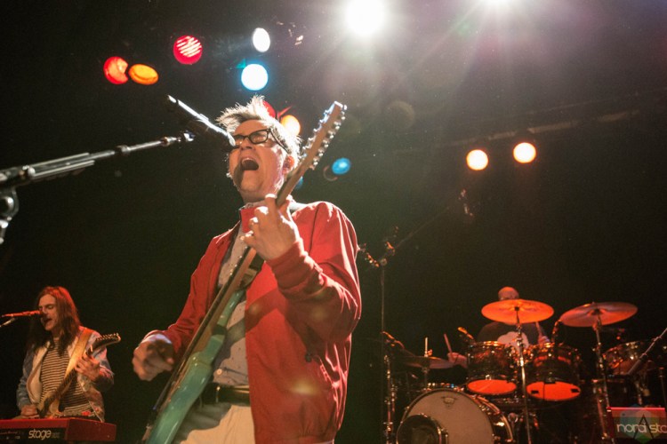Weezer performs at the Showbox in Seattle on April 9, 2017. (Photo: Daniel Hager/Aesthetic Magazine)
