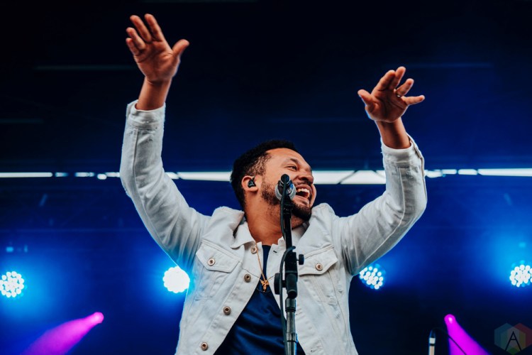 Alx Veliz performs at CBC Music Festival at Echo Beach in Toronto on May 27, 2017. (Photo: Nicole De Khors/Aesthetic Magazine)