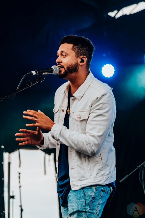 Alx Veliz performs at CBC Music Festival at Echo Beach in Toronto on May 27, 2017. (Photo: Nicole De Khors/Aesthetic Magazine)