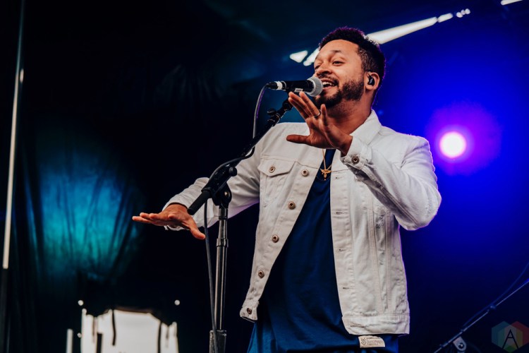 Alx Veliz performs at CBC Music Festival at Echo Beach in Toronto on May 27, 2017. (Photo: Nicole De Khors/Aesthetic Magazine)