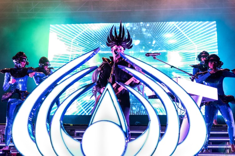 Empire of the Sun performs at the Radio 104.5 10th Birthday Show at BB&T Pavilion in Camden, New Jersey on May 13, 2017. (Photo: Saidy Lopez/Aesthetic Magazine)