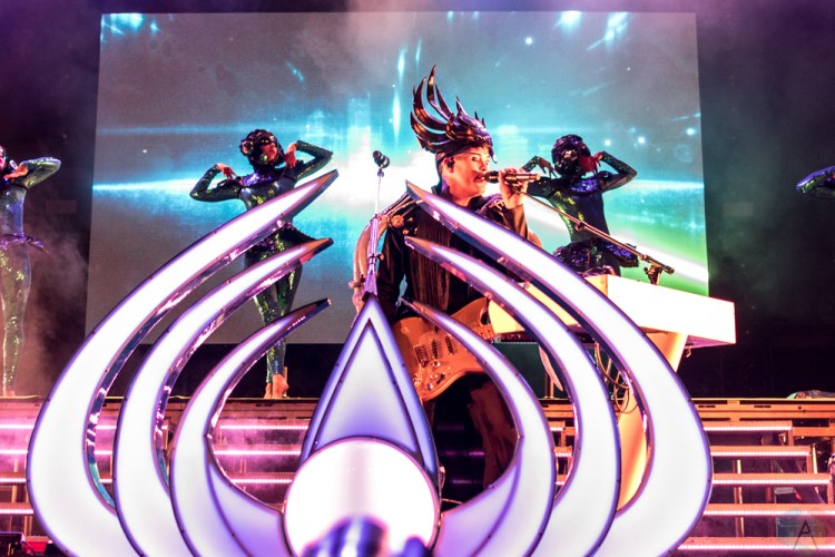 Empire of the Sun performs at the Radio 104.5 10th Birthday Show at BB&T Pavilion in Camden, New Jersey on May 13, 2017. (Photo: Saidy Lopez/Aesthetic Magazine)
