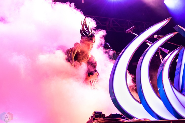 Empire of the Sun performs at the Radio 104.5 10th Birthday Show at BB&T Pavilion in Camden, New Jersey on May 13, 2017. (Photo: Saidy Lopez/Aesthetic Magazine)