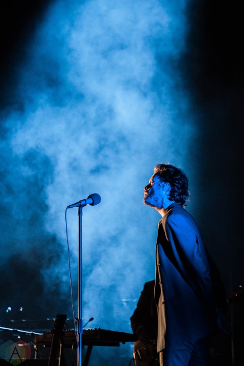 Father John Misty performs at the Royal Alexandra Theatre in Toronto on May 6, 2017. (Photo: Sarah McNeil/Aesthetic Magazine)