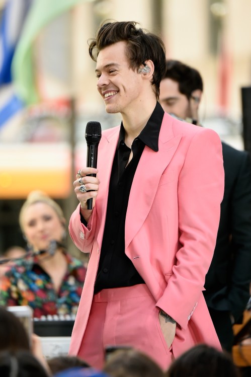 Harry Styles performs on stage at the Citi Concert Series at Rockefeller Center on May 9, 2017 in New York City. (Photo: Kevin Mazur/Getty)