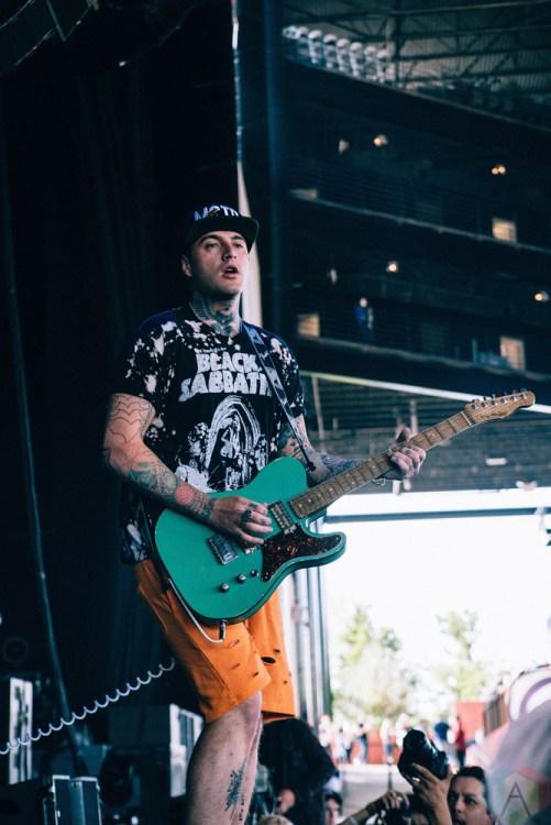 Highly Suspect performs at the PIQNIQ Music Festival at the Hollywood Casino Amphitheatre in Chicago on May 20, 2017. (Photo: Callie Craig/Aesthetic Magazine)