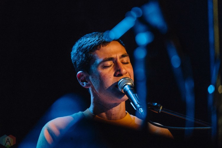 Joey Dosik performs at the Phoenix Concert Theatre in Toronto on May 8, 2017. (Photo: Nicole De Khors/Aesthetic Magazine)