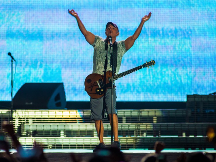Kenny Chesney performs at Stagecoach Festival at the Empire Polo Club in Indio, California on April 30, 2017. (Photo: Erik Voake)