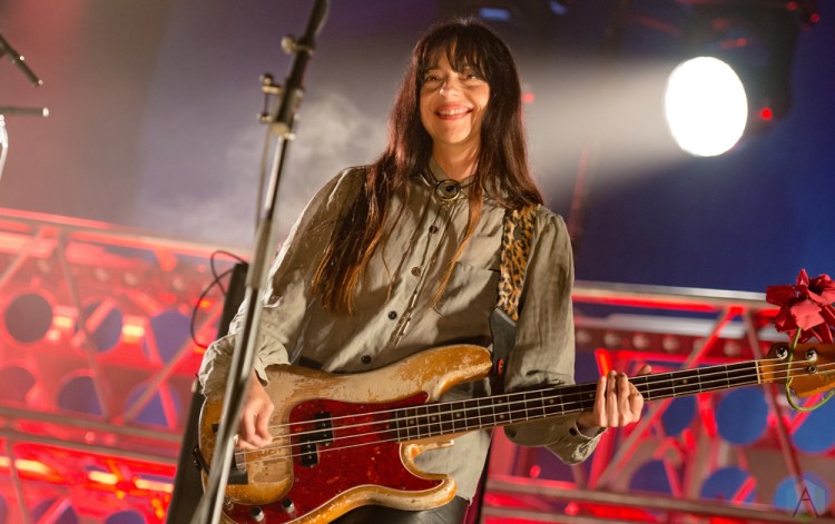 Pixies perform at the Saenger Theatre in New Orleans on May 3, 2017. (Photo: Kelli Binnings/Aesthetic Magazine)