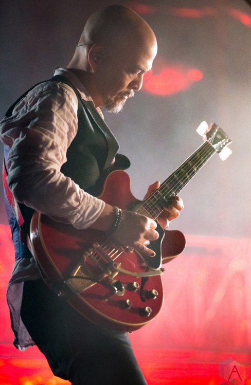 Pixies perform at the Saenger Theatre in New Orleans on May 3, 2017. (Photo: Kelli Binnings/Aesthetic Magazine)