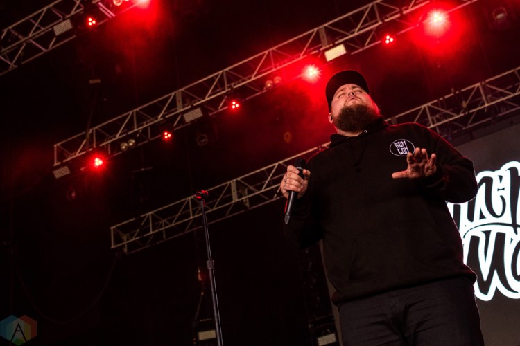 Rag 'N' Bone Man performs at the Radio 104.5 10th Birthday Show at BB&T Pavilion in Camden, New Jersey on May 13, 2017. (Photo: Saidy Lopez/Aesthetic Magazine)