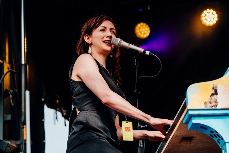 Sarah Slean performs at CBC Music Festival at Echo Beach in Toronto on May 27, 2017. (Photo: Nicole De Khors/Aesthetic Magazine)