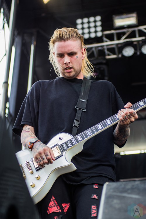 Sylar performs at Welcome To Rockville at Metropolitan Park in Jacksonville, Florida on April 30, 2017. (Photo: Savannah Rowley/Aesthetic Magazine)