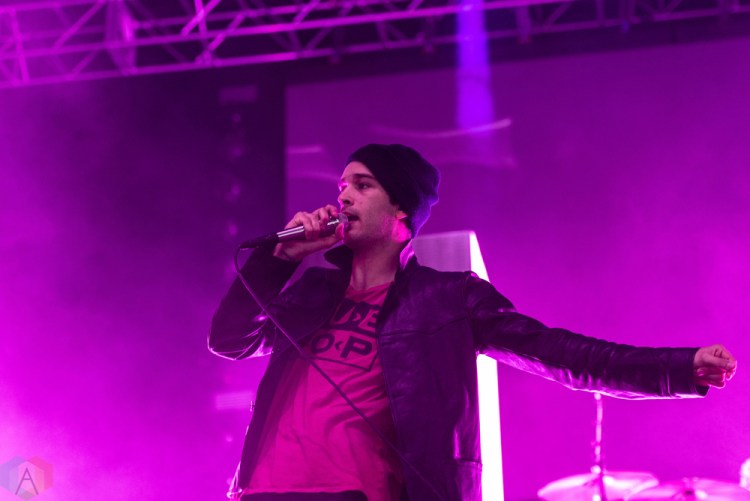 The 1975 performs at the Radio 104.5 10th Birthday Show at BB&T Pavilion in Camden, New Jersey on May 13, 2017. (Photo: Saidy Lopez/Aesthetic Magazine)