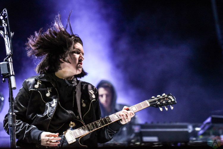 The xx performs at Echo Beach in Toronto on May 22, 2017. (Photo: Jaime Espinoza/Aesthetic Magazine)