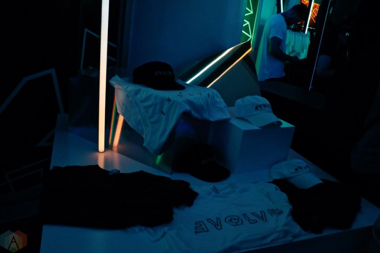 Imagine Dragons pop-up shop and fan meet-and-greet in Toronto on June 17, 2017. (Photo: Shahnoor Ijaz/Aesthetic Magazine)