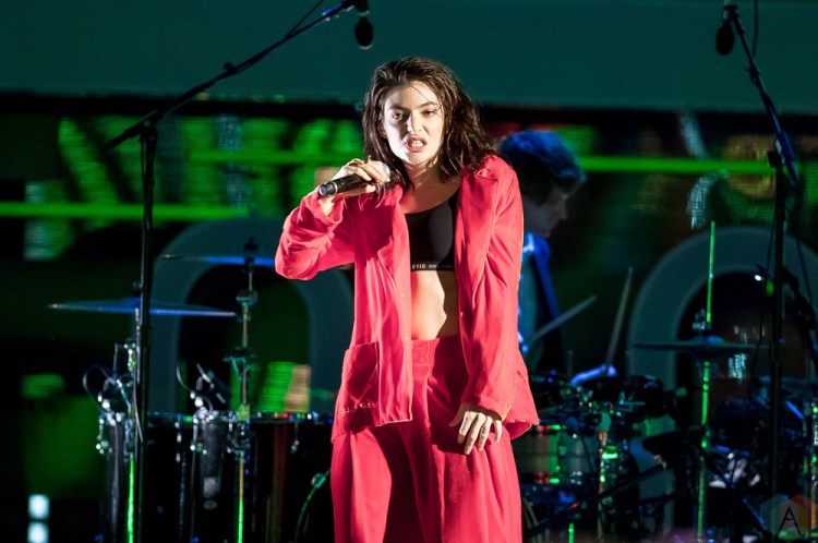 Lorde performs at the 2017 iHeartRadio Much Music Video Awards in Toronto on June 18, 2017. (Photo: Orest Dorosh/Aesthetic Magazine)