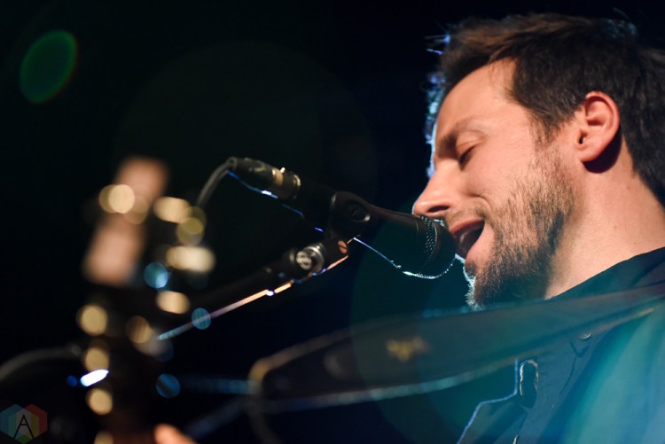 Raine Maida and Chantal Kreviazuk of Moon vs. Sun perform at Revival Bar in Toronto on May 31, 2017. (Photo: Jaime Espinoza/Aesthetic Magazine)