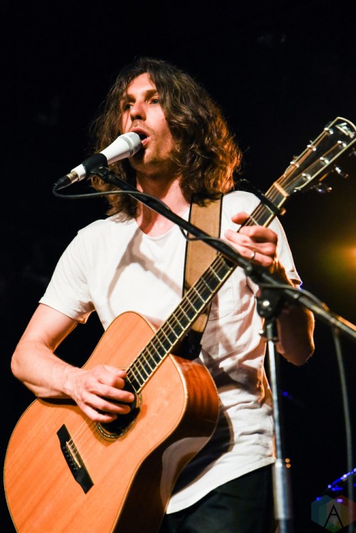 Pat Robitaille performs at Revival Bar in Toronto on May 31, 2017. (Photo: Jaime Espinoza/Aesthetic Magazine)