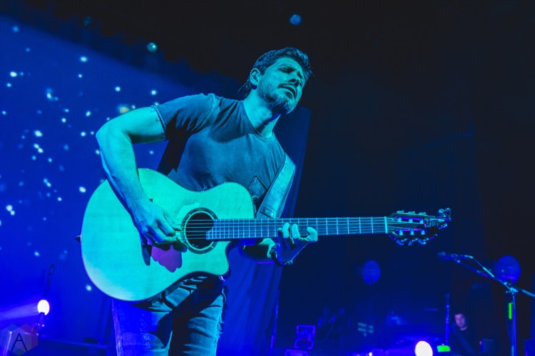 Rodrigo y Gabriela performs at the Danforth Music Hall in Toronto on June 14, 2017. (Photo: Tyler Roberts/Aesthetic Magazine)