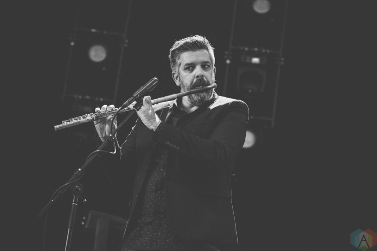 The Mountain Goats perform at the Blue Hills Bank Pavilion in Boston on June 27, 2017. (Photo: Timothy Boyer/Aesthetic Magazine)