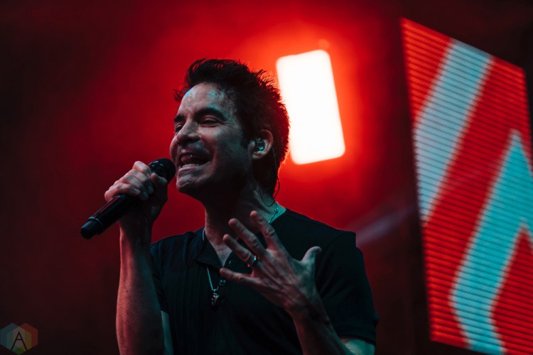Train performs at Budweiser Stage in Toronto on June 21, 2017. (Photo: Nicole De Khors/Aesthetic Magazine)