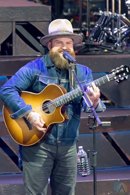 Zac Brown Band performs at the DTE Energy Music Theatre in Clarkston, MI on June 8, 2017. (Photo: Jennifer Boris/Aesthetic Magazine)