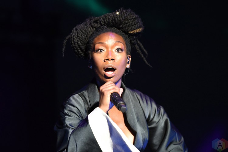 Brandy performs at Echo Beach in Toronto on July 30, 2017. (Photo: Jaime Espinoza/Aesthetic Magazine)