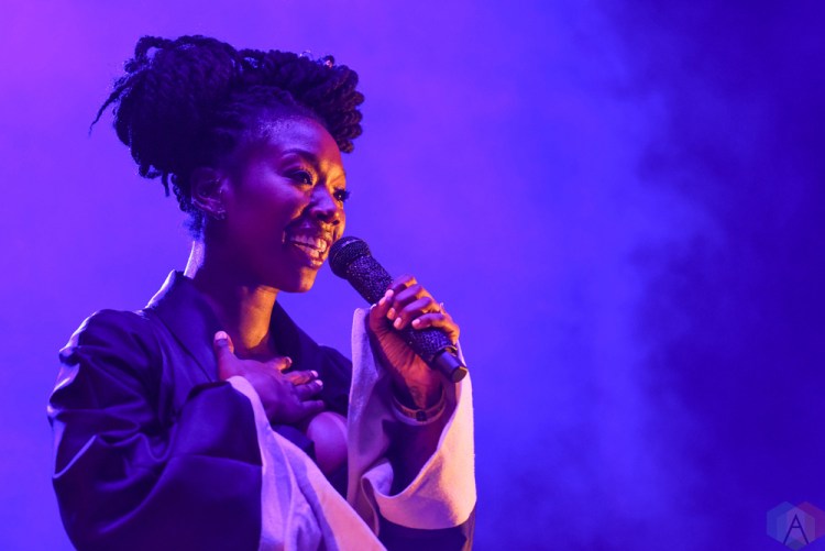 Brandy performs at Echo Beach in Toronto on July 30, 2017. (Photo: Jaime Espinoza/Aesthetic Magazine)