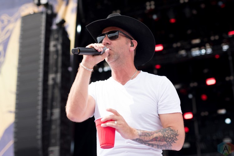 Craig Campbell performs at Faster Horses Music Festival in Michigan on July 21, 2017. (Photo: Jennifer Boris/Aesthetic Magazine)