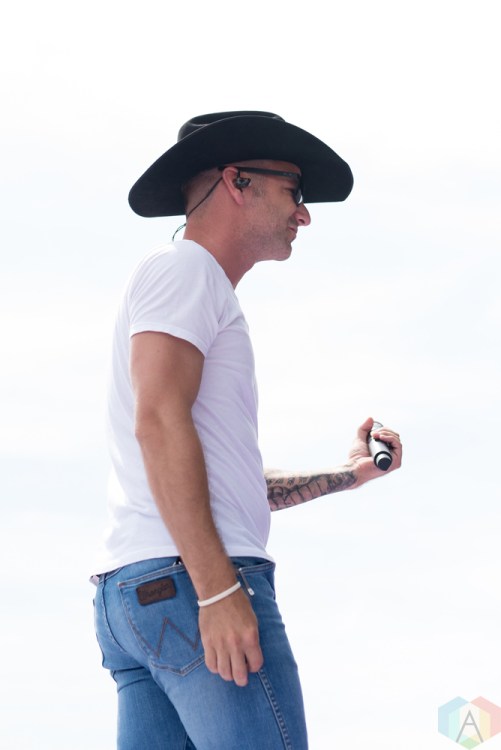 Craig Campbell performs at Faster Horses Music Festival in Michigan on July 21, 2017. (Photo: Jennifer Boris/Aesthetic Magazine)