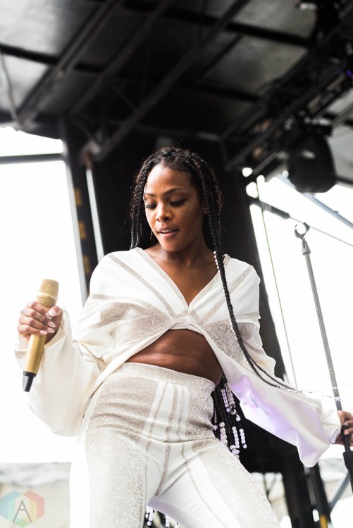 Dawn Richards performs at Pitchfork Festival in Chicago on July 14, 2017. (Photo: Katie Kuropas/Aesthetic Magazine)