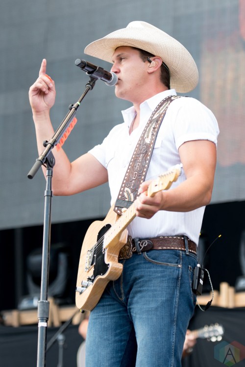Jon Pardi performs at Faster Horses Music Festival in Michigan on July 21, 2017. (Photo: Jennifer Boris/Aesthetic Magazine)