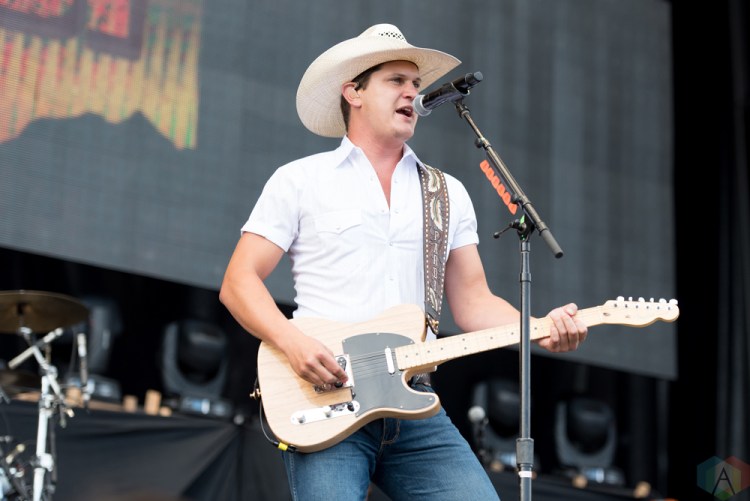 Jon Pardi performs at Faster Horses Music Festival in Michigan on July 21, 2017. (Photo: Jennifer Boris/Aesthetic Magazine)