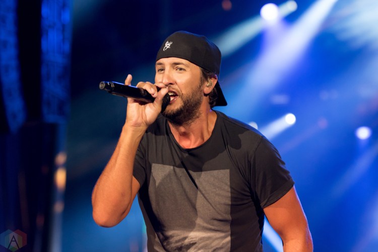 Luke Bryan performs at the Faster Horses Music Festival in Michigan on July 23, 2017. (Photo: Jennifer Boris/Aesthetic Magazine)