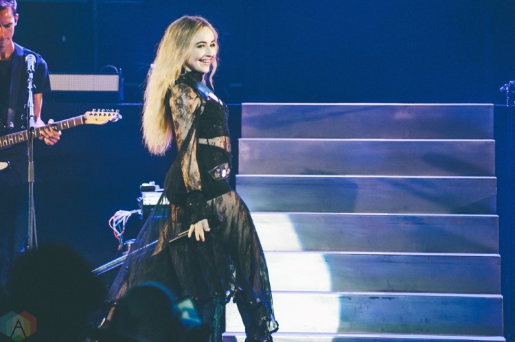 Sabrina Carpenter performs at Vogue Theatre in Vancouver on July 6, 2017. (Photo: Timothy Nguyen/Aesthetic Magazine)