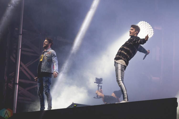The Chainsmokers perform at FVDED in the Park in Surrey, BC on July 8, 2017. (Photo: Isaac Wray/Aesthetic Magazine)