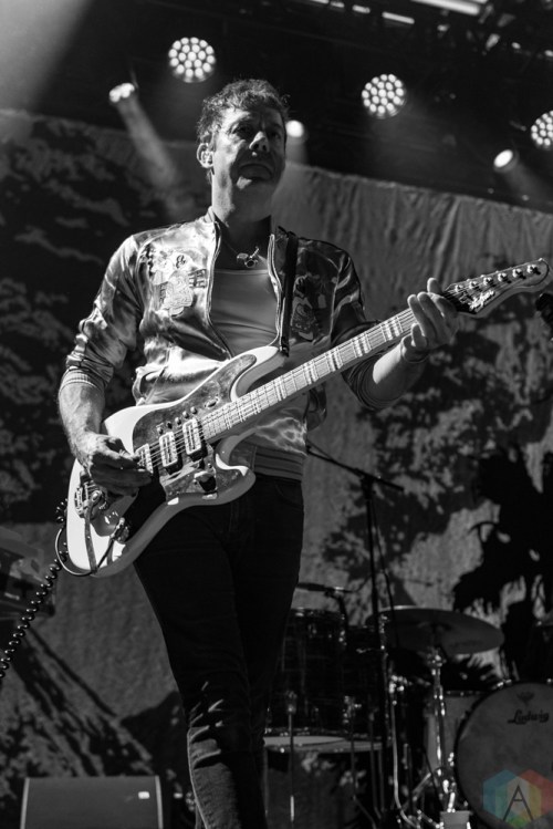 The Kills perform at Brooklyn Steel in Brooklyn, New York on July 21, 2017. (Photo: Saidy Lopez/Aesthetic Magazine)