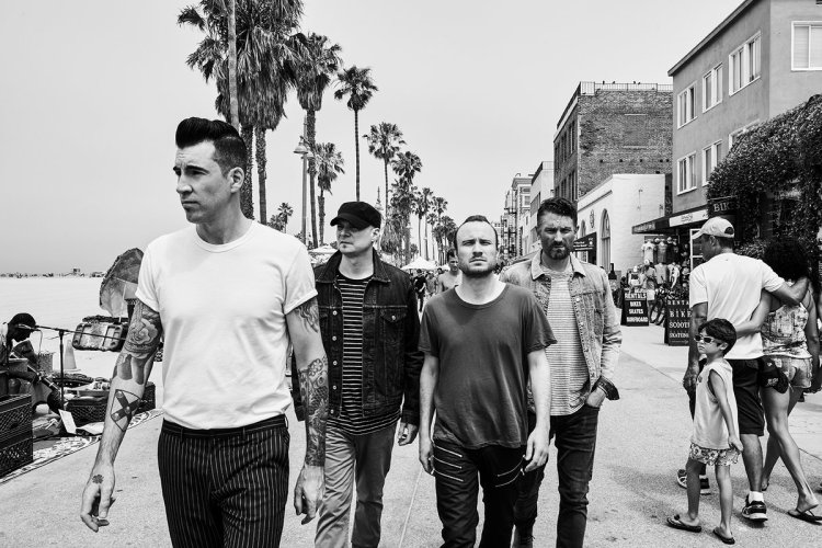 Theory Of A Deadman. (Photo: Jimmy Fontaine)