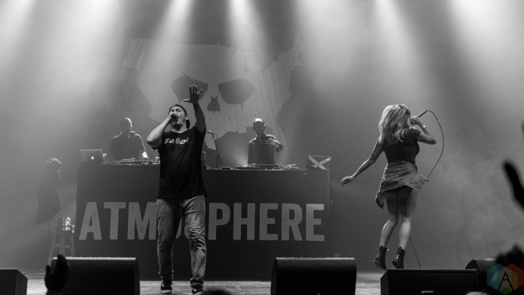 Atmosphere performs at the Wiltern in Los Angeles on August 18, 2017. (Photo: Michael Cooper/Aesthetic Magazine)
