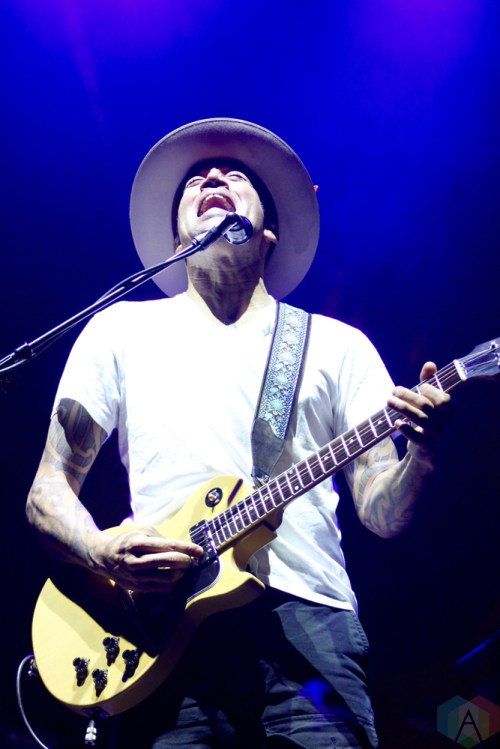 Ben Harper performs at Big Feastival at Burl's Creek in Oro-Medonte, Ontario on August 19, 2017. (Photo: Curtis Sindrey/Aesthetic Magazine)