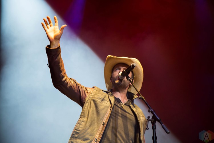Dean Brody performs at Budweiser Stage in Toronto on August 24, 2017. (Photo: Sarah McNeil/Aesthetic Magazine)