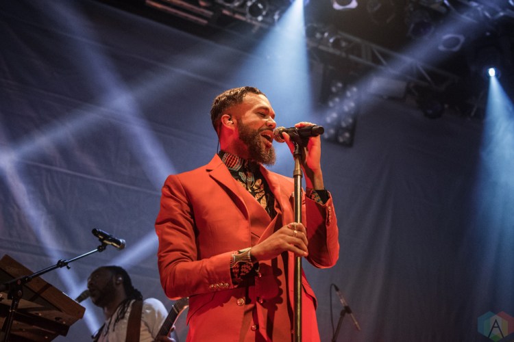 Jidenna performs at Venue Nightclub in Vancouver on August 27, 2017. (Photo: Quinn Middleton/Aesthetic Magazine)