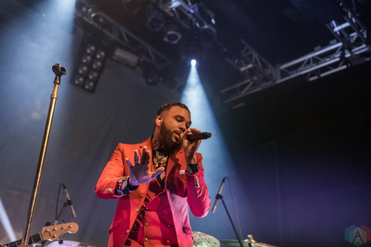 Jidenna performs at Venue Nightclub in Vancouver on August 27, 2017. (Photo: Quinn Middleton/Aesthetic Magazine)