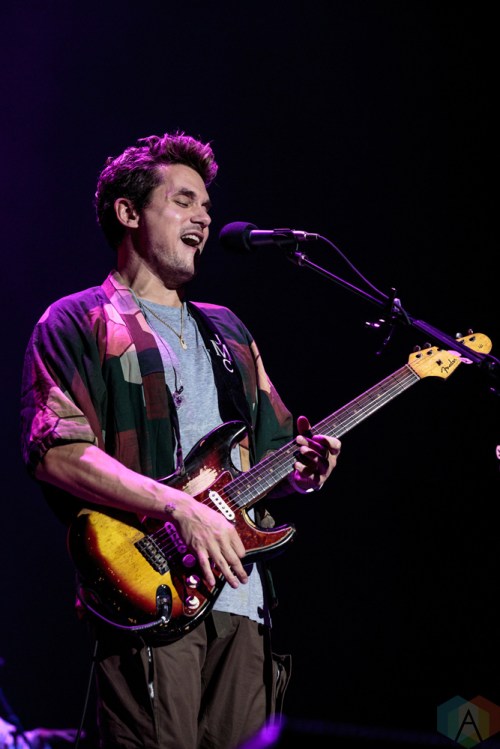 John Mayer performs at Budweiser Stage in Toronto on August 29, 2017. (Photo: David McDonald/Aesthetic Magazine)