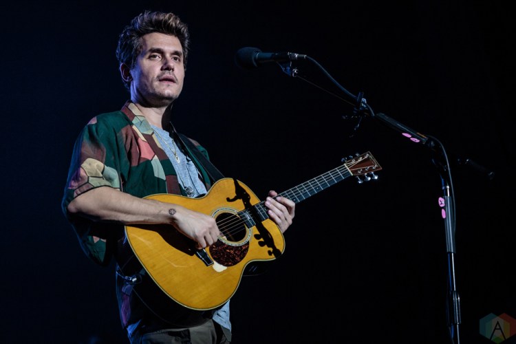 John Mayer performs at Budweiser Stage in Toronto on August 29, 2017. (Photo: David McDonald/Aesthetic Magazine)