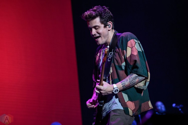 John Mayer performs at Budweiser Stage in Toronto on August 29, 2017. (Photo: David McDonald/Aesthetic Magazine)